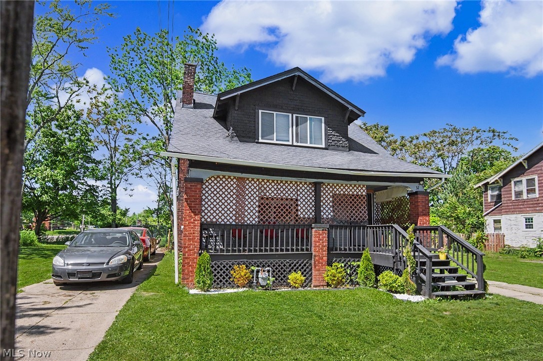 32 E Avondale Avenue Property Photo 2