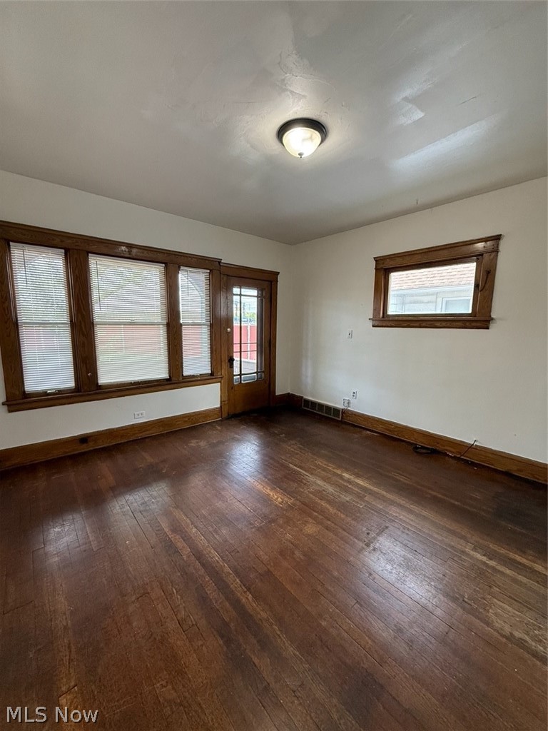 1220 E 176th Street 2/up Property Photo 4