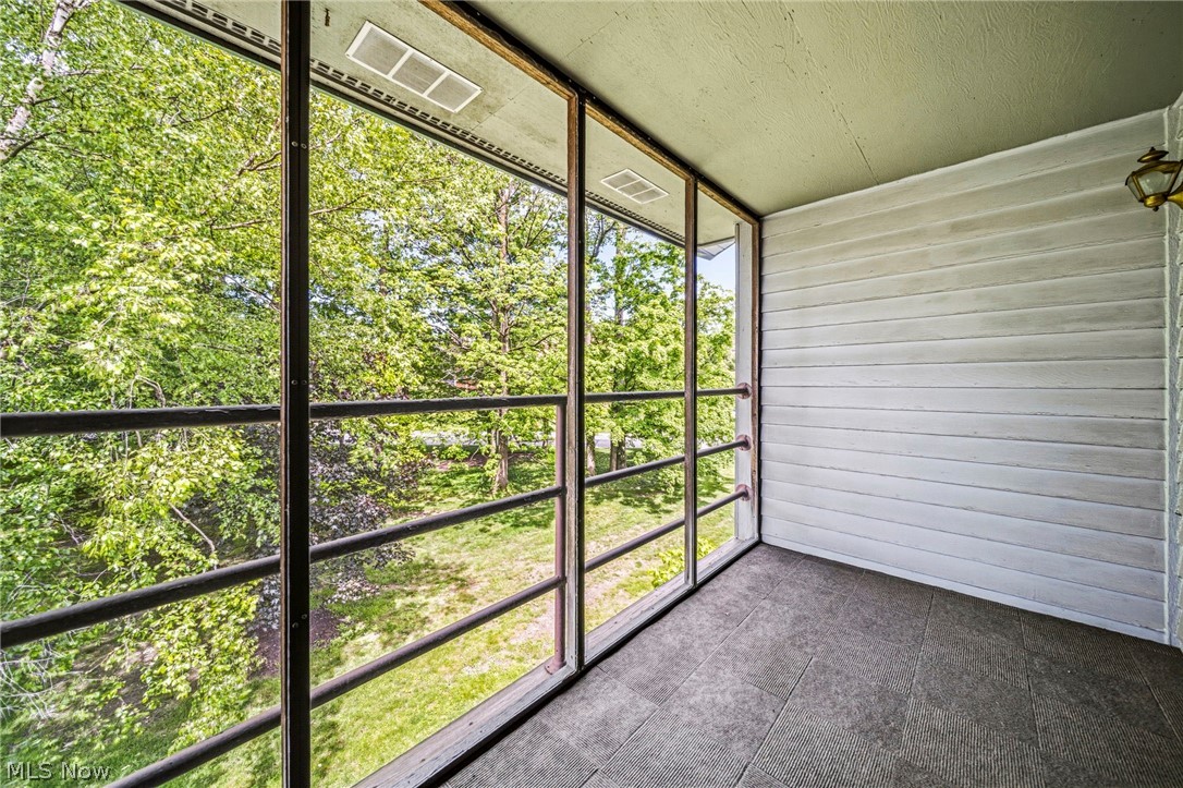 155 Pheasant Run Property Photo 22