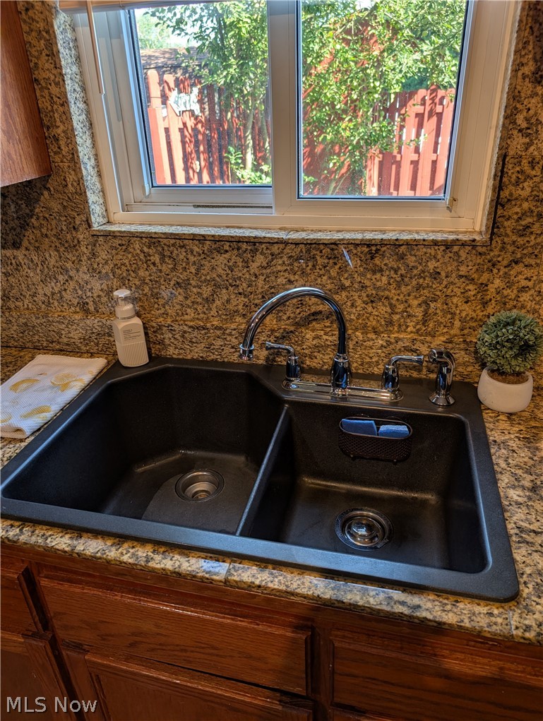 5975 Glenway Drive A Property Photo 7