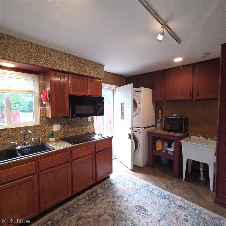 5975 Glenway Drive A Property Photo 9