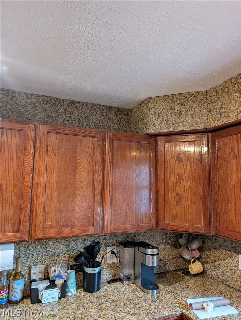5975 Glenway Drive A Property Photo 11