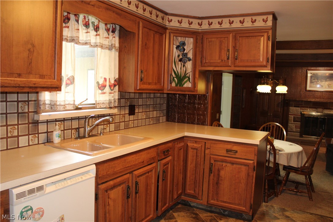 4110 Paris Avenue Se Property Photo 5