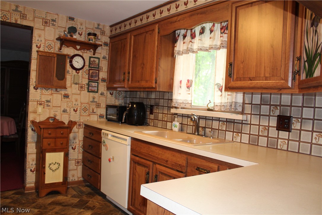 4110 Paris Avenue Se Property Photo 6