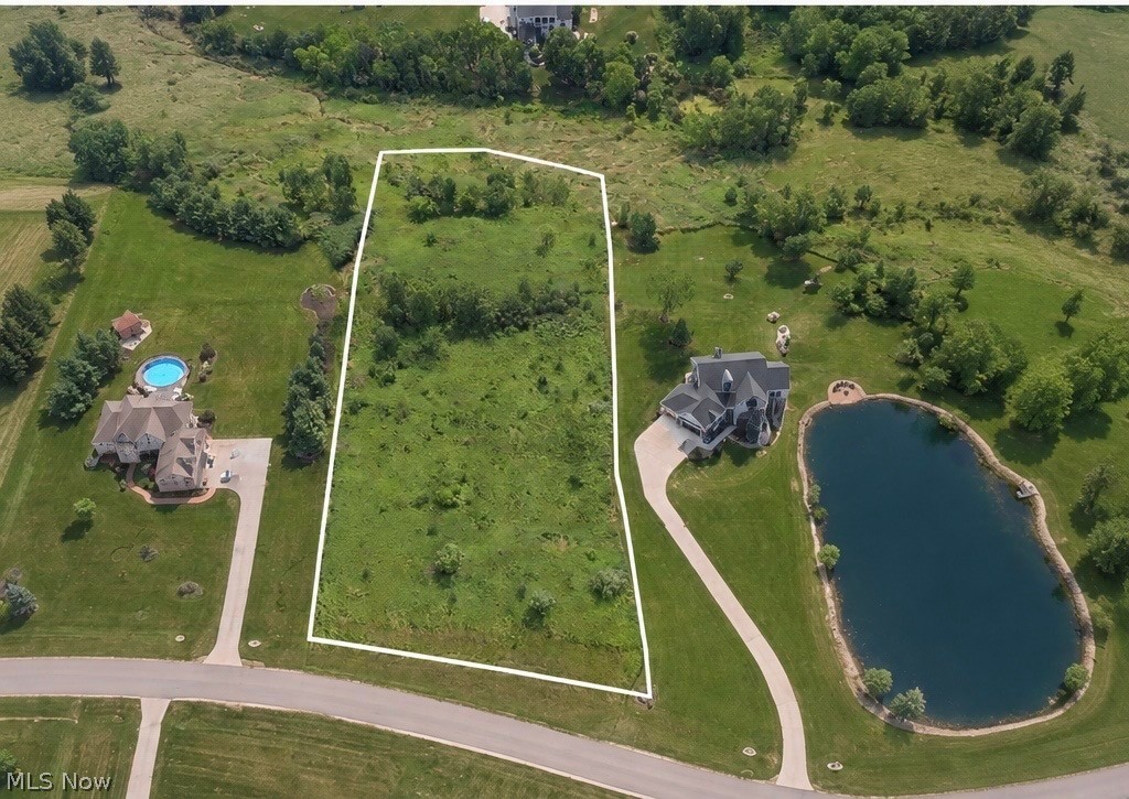 7373 Hunters Glen Lane Property Photo 1
