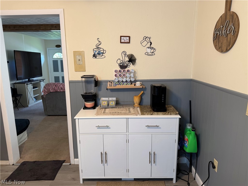 6056 Ivan Road Property Photo 2