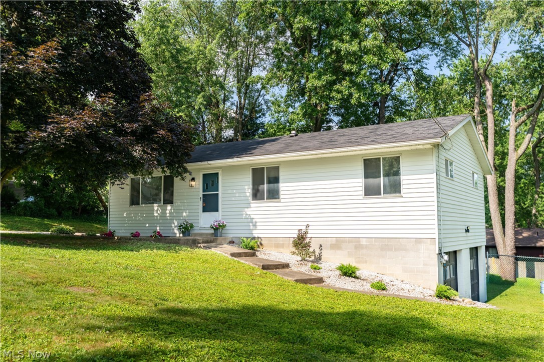 2992 Walbridge Drive Property Photo 1