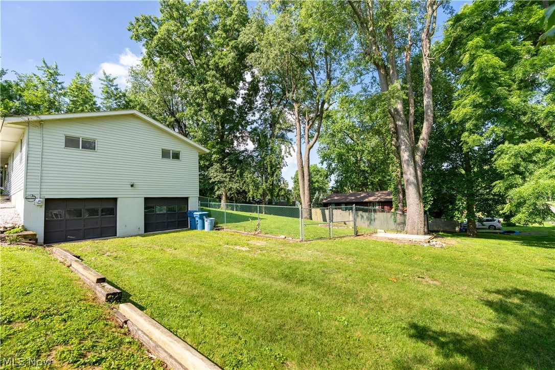 2992 Walbridge Drive Property Photo 32