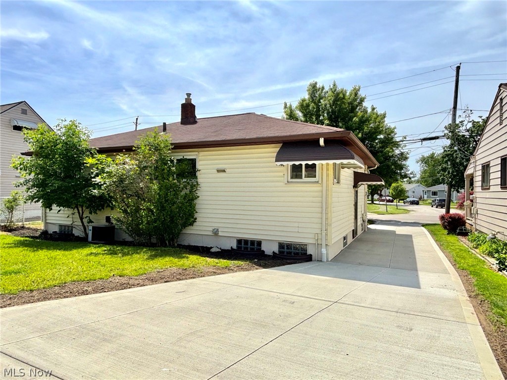 15460 Rademaker Drive Property Photo 3
