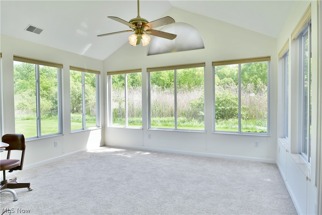 1103 Willow Brook Drive Ne Property Photo 6