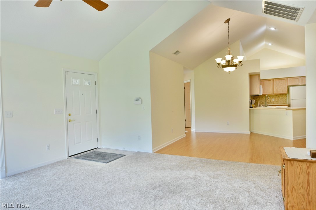 1103 Willow Brook Drive Ne Property Photo 11