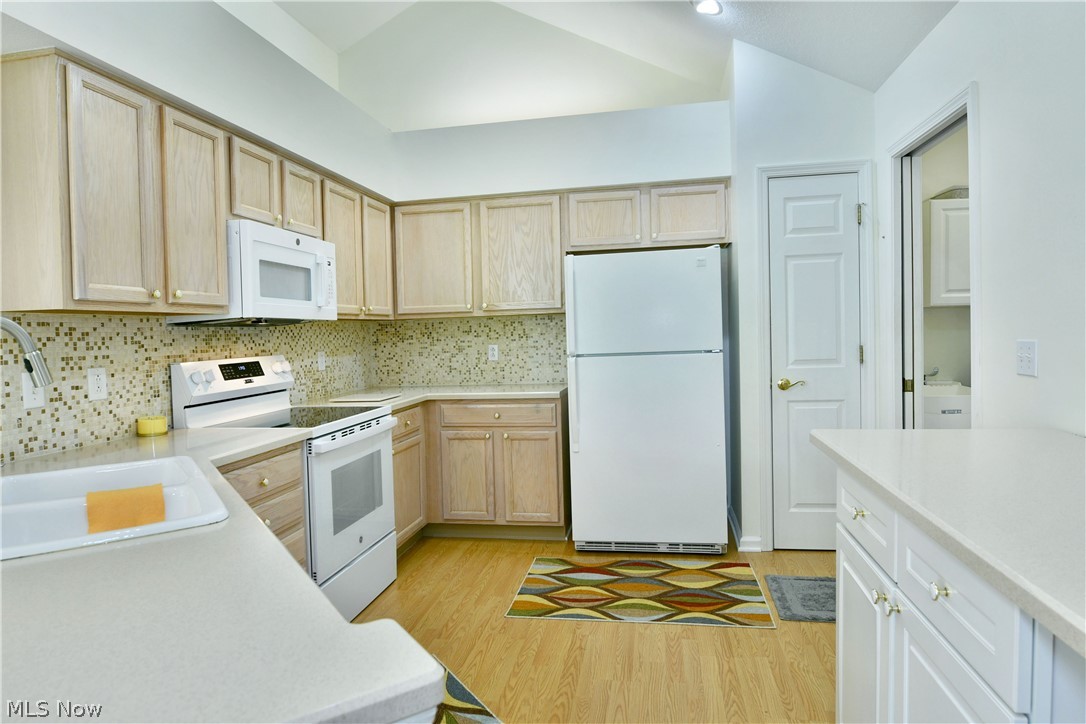 1103 Willow Brook Drive Ne Property Photo 14