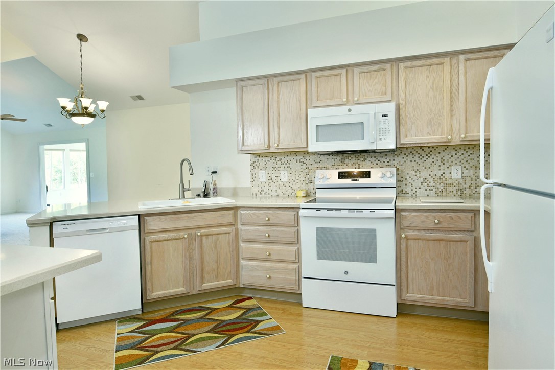 1103 Willow Brook Drive Ne Property Photo 16