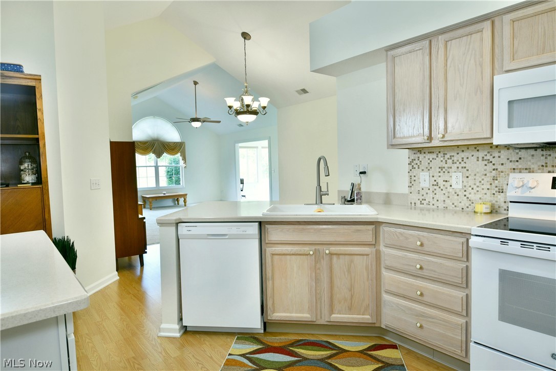 1103 Willow Brook Drive Ne Property Photo 17