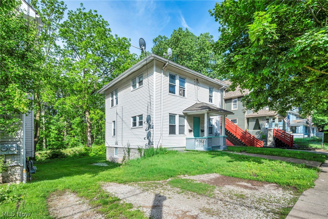 1282 Pondview Avenue Property Photo 4
