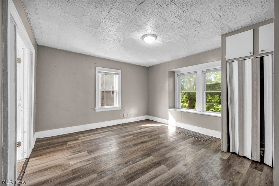 1282 Pondview Avenue Property Photo 23