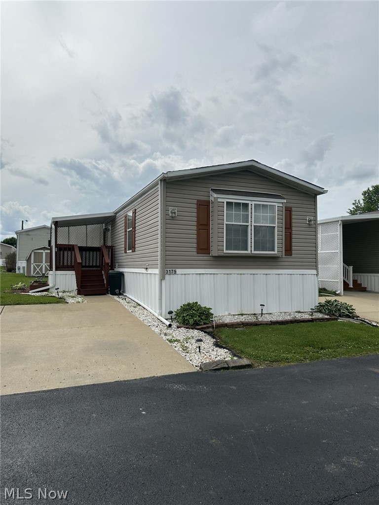 3175 Sugartyme Drive Property Photo 2