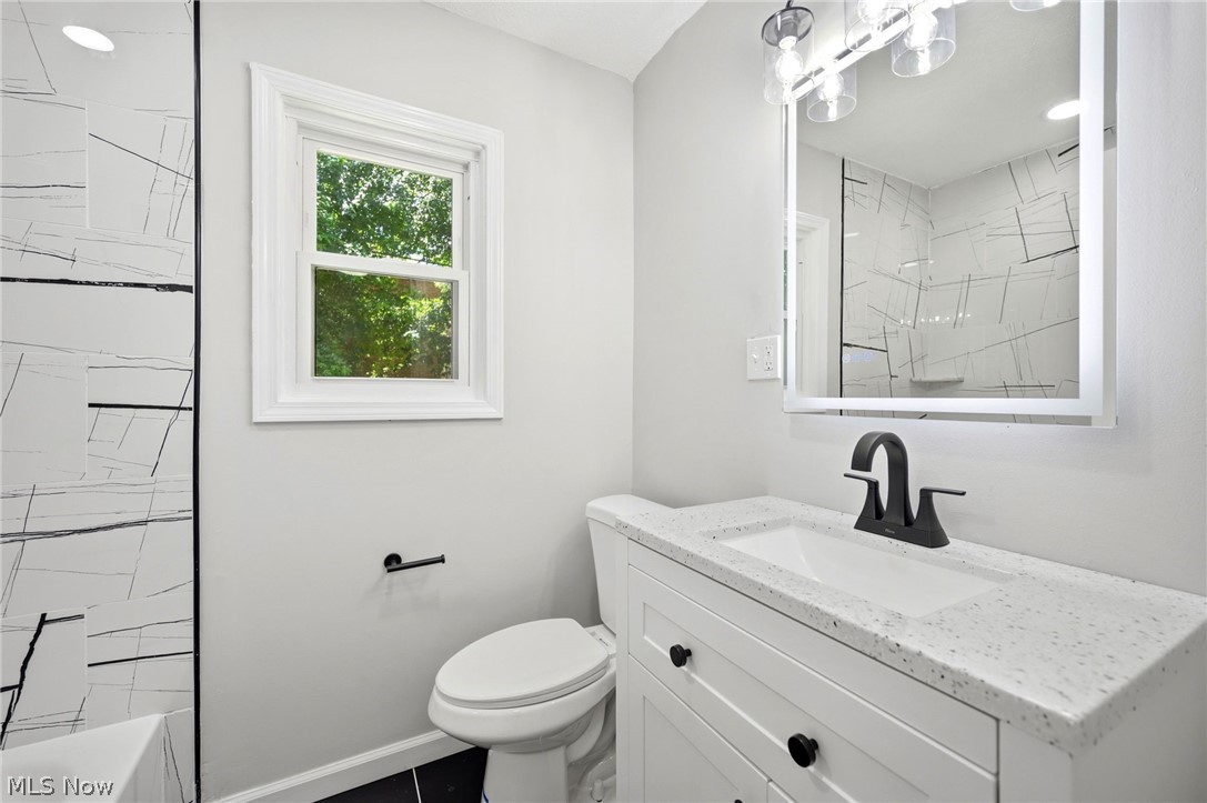 100 Lake Edge Drive Property Photo 16