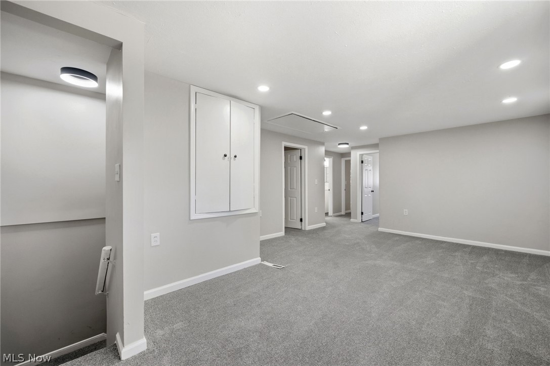 100 Lake Edge Drive Property Photo 20