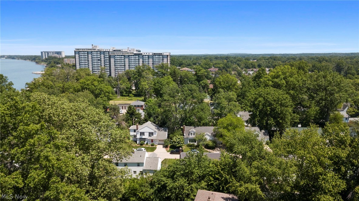 100 Lake Edge Drive Property Photo 39