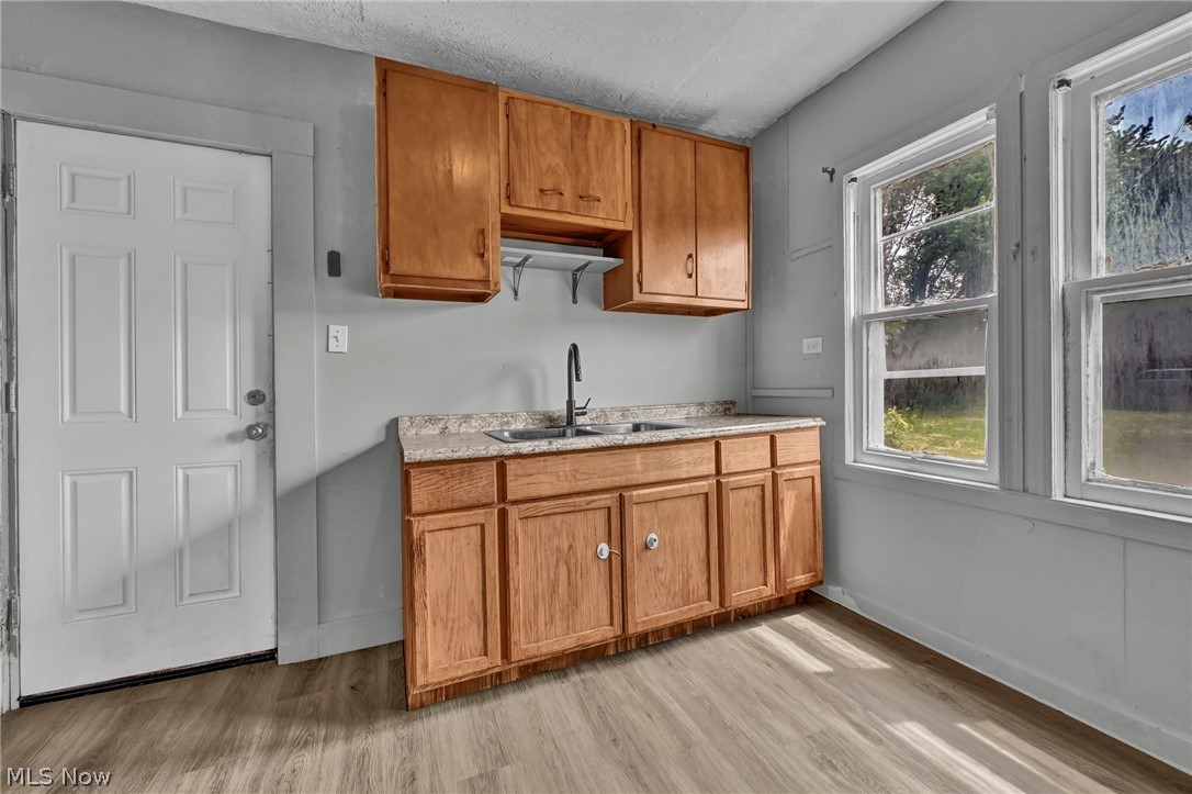 1011 E 140 Property Photo 3