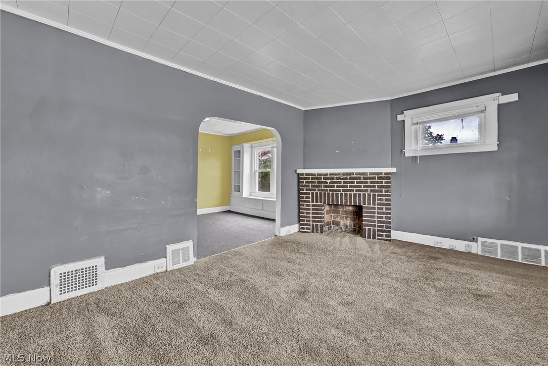 1011 E 140 Property Photo 6