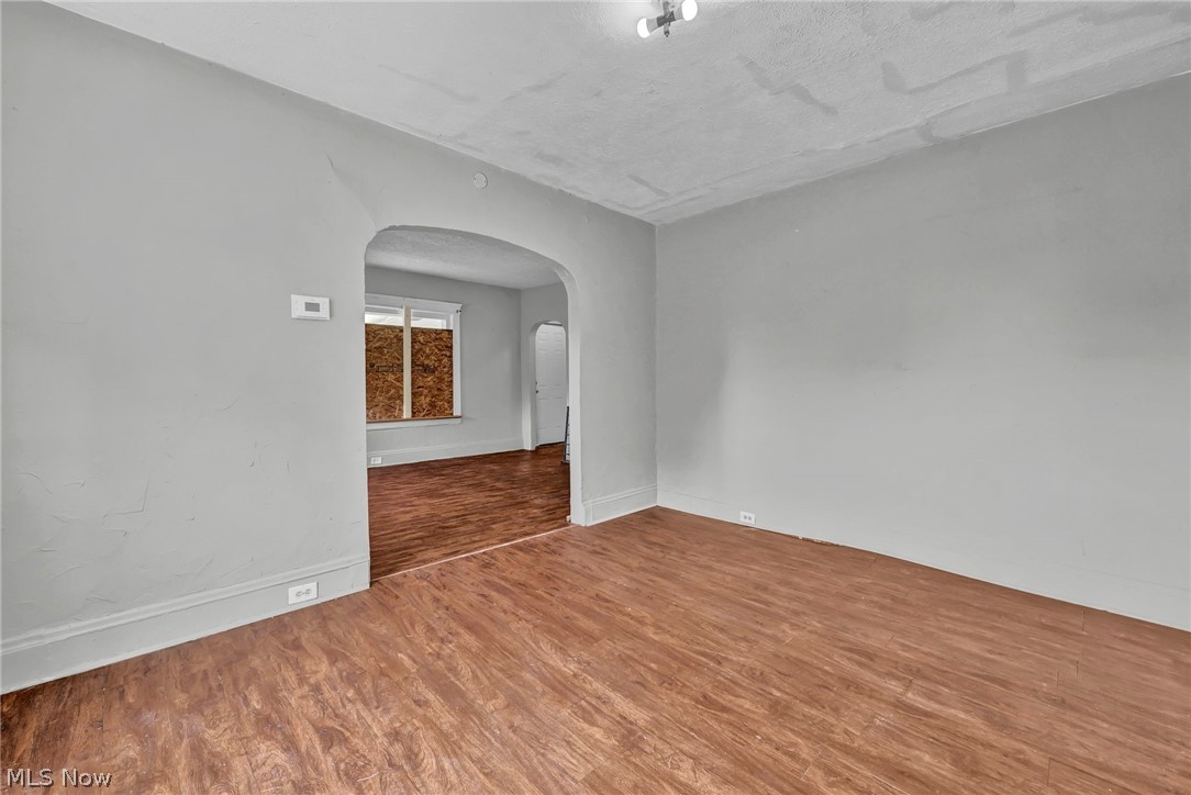 1011 E 140 Property Photo 12