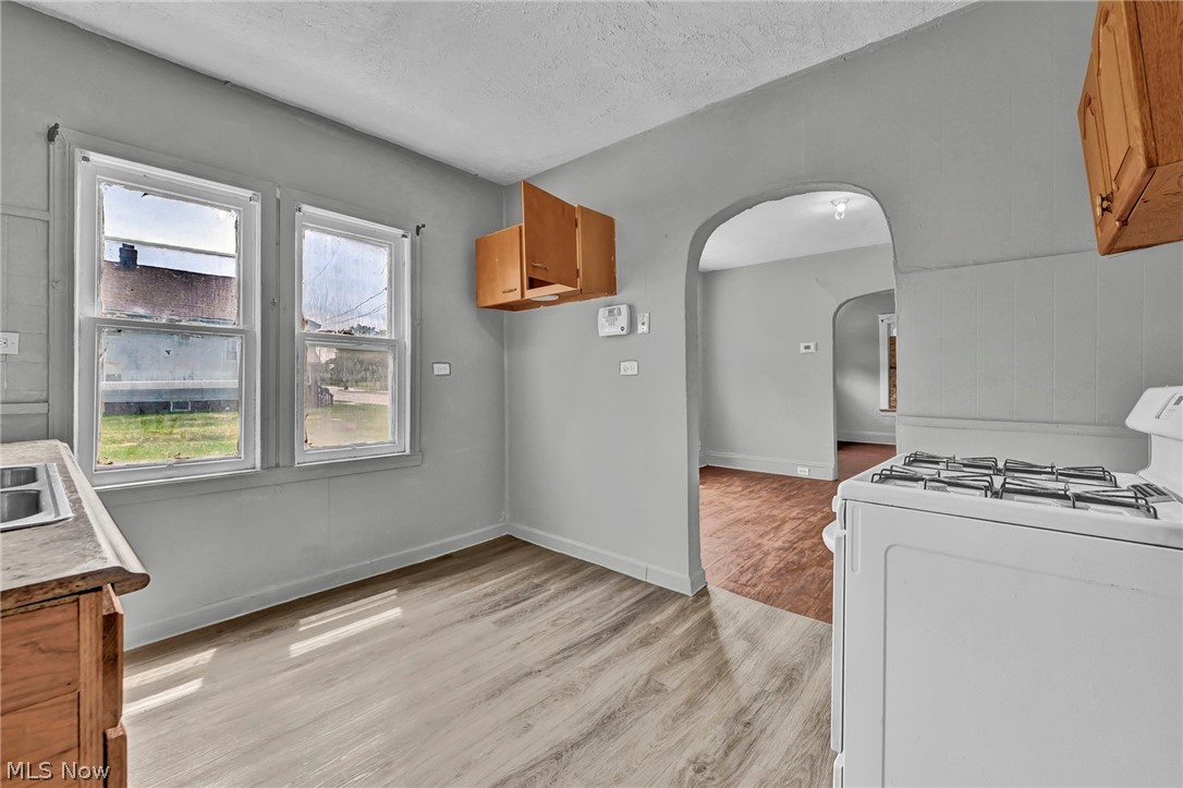 1011 E 140 Property Photo 13