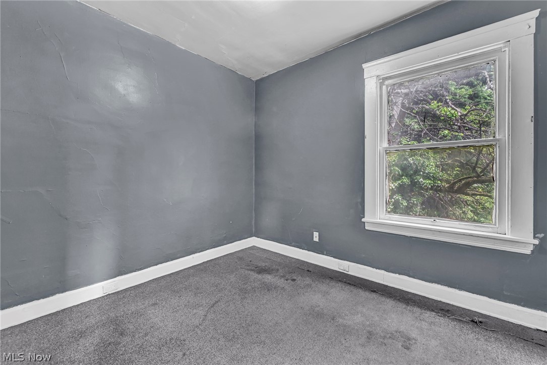1011 E 140 Property Photo 28