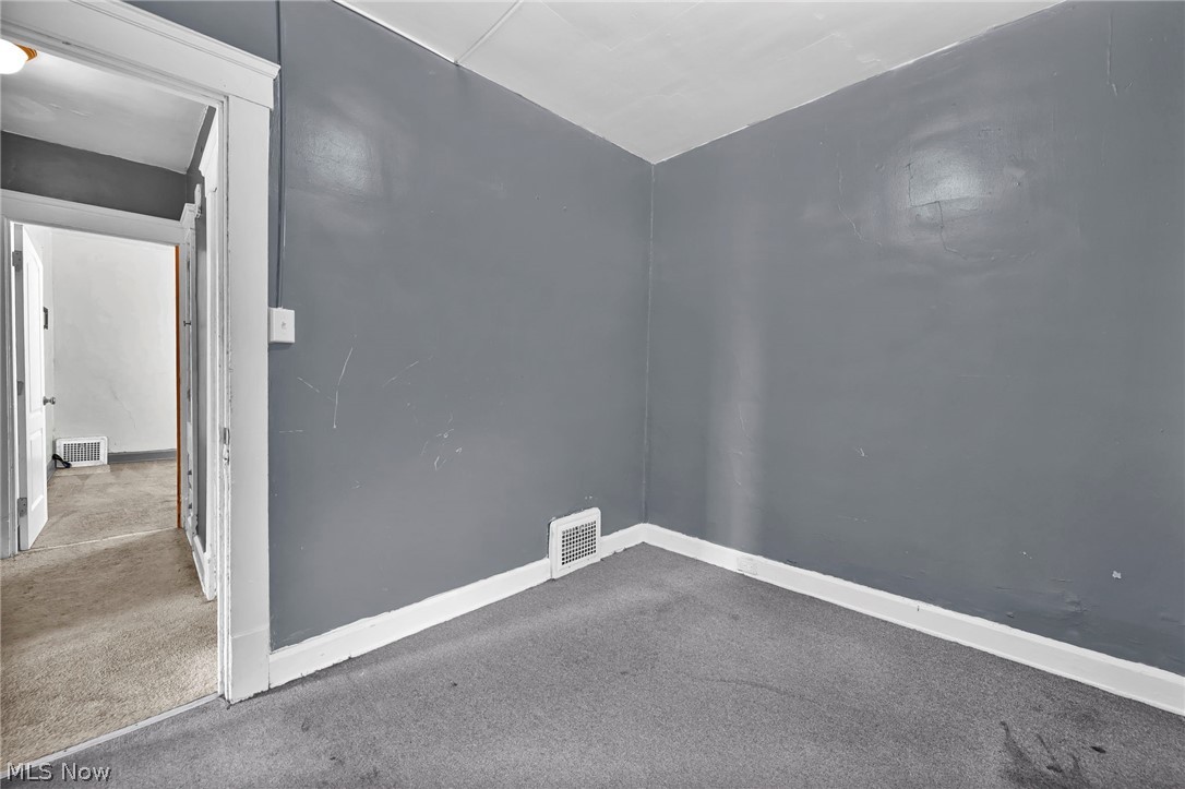 1011 E 140 Property Photo 29