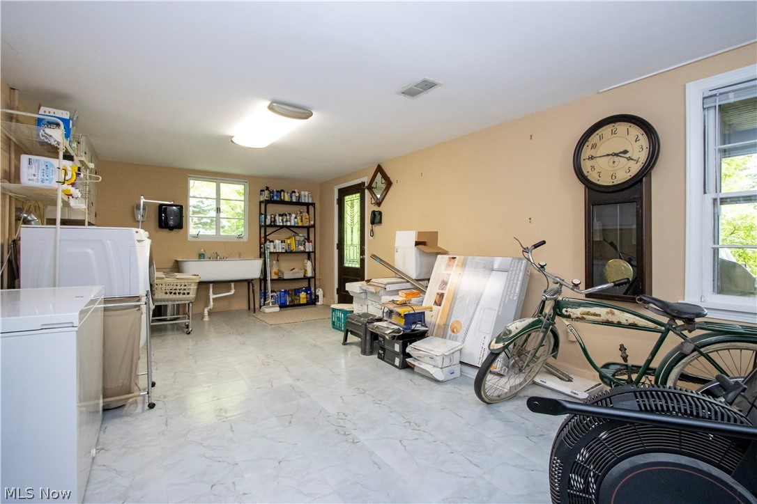 330 N Countryside Drive Property Photo 33