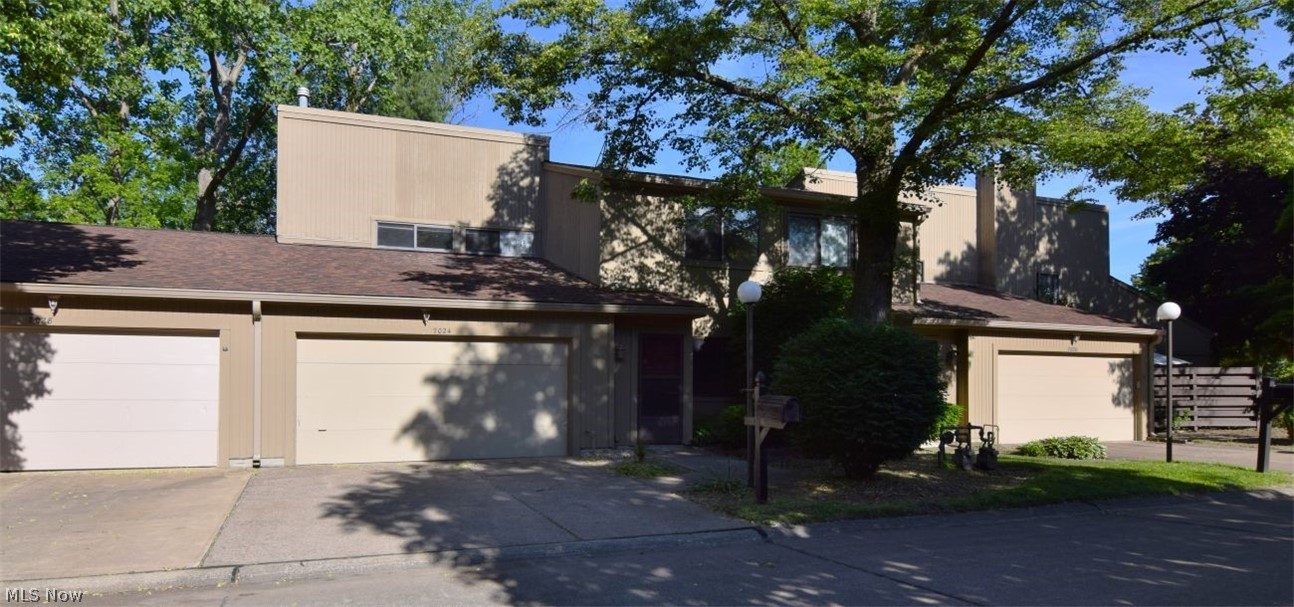 7024 Buckhurst Place Property Photo 1