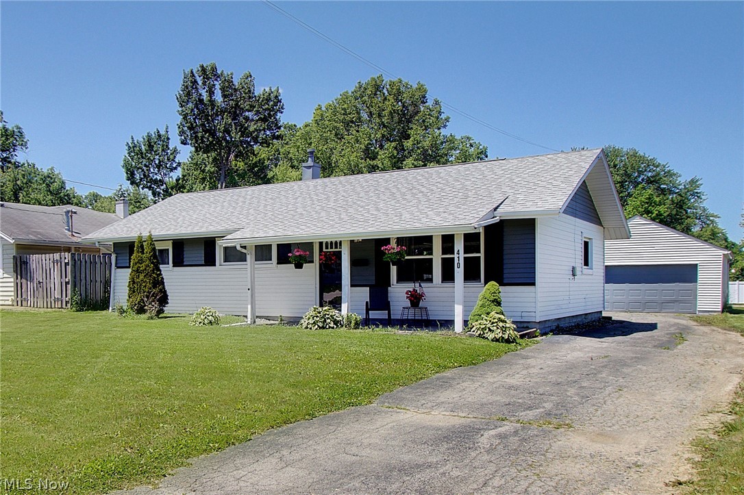 410 Southward Drive Property Photo 1