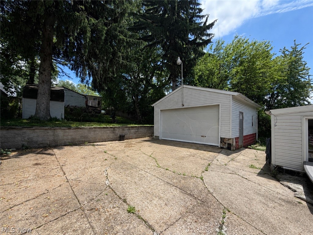 1599 Herkender Avenue Property Photo 15
