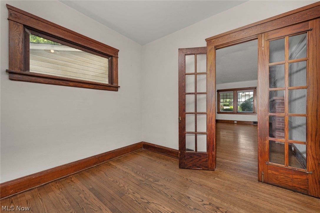 15242 Lake Shore Boulevard Property Photo 22
