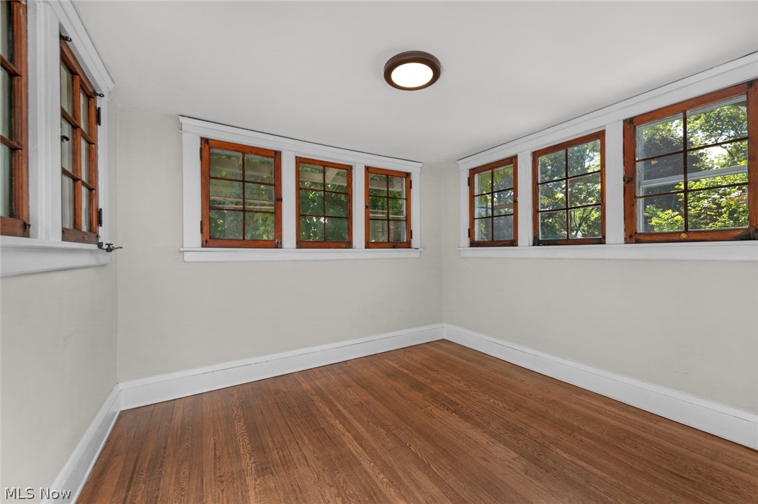 15242 Lake Shore Boulevard Property Photo 33