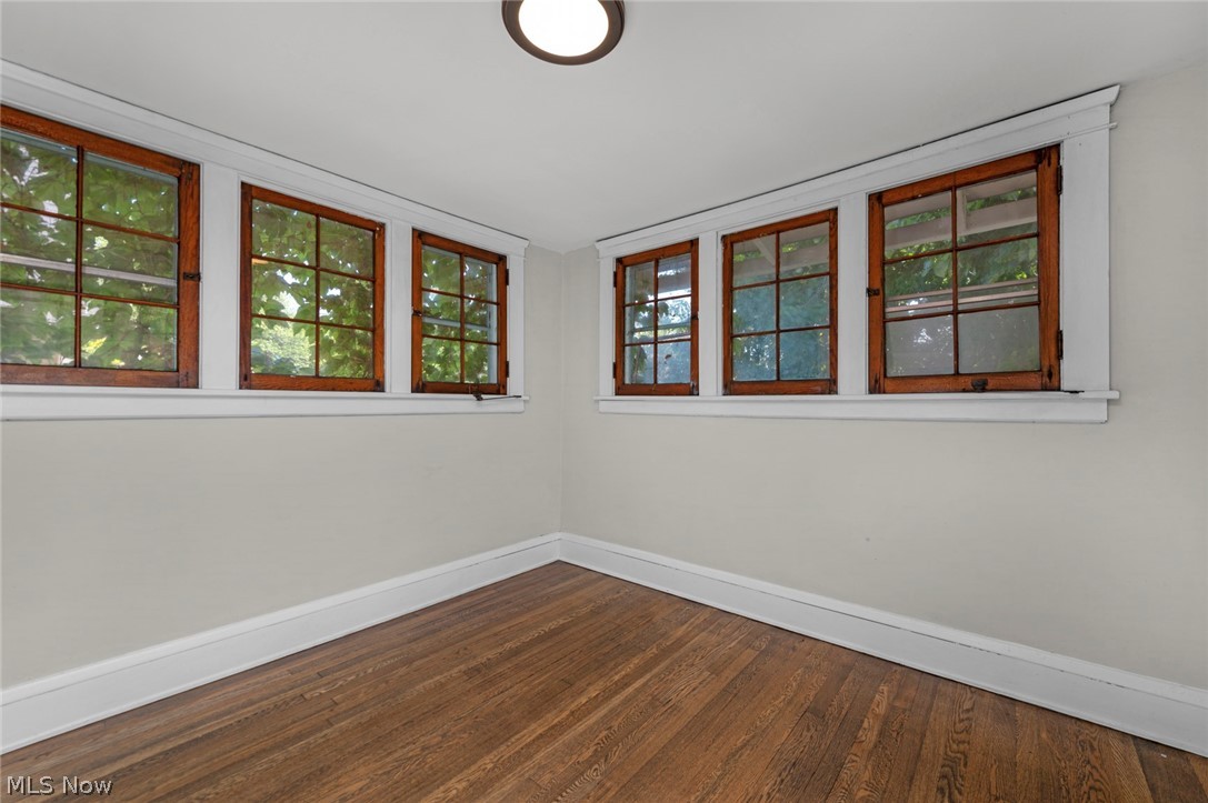 15242 Lake Shore Boulevard Property Photo 34