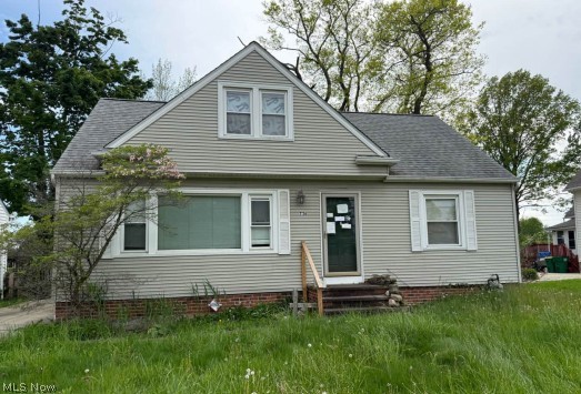 736 E 305th Street