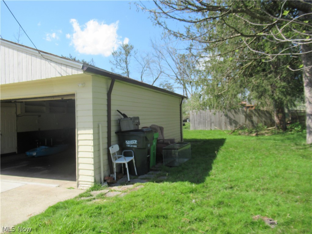 6033 Randy Road Property Photo 2