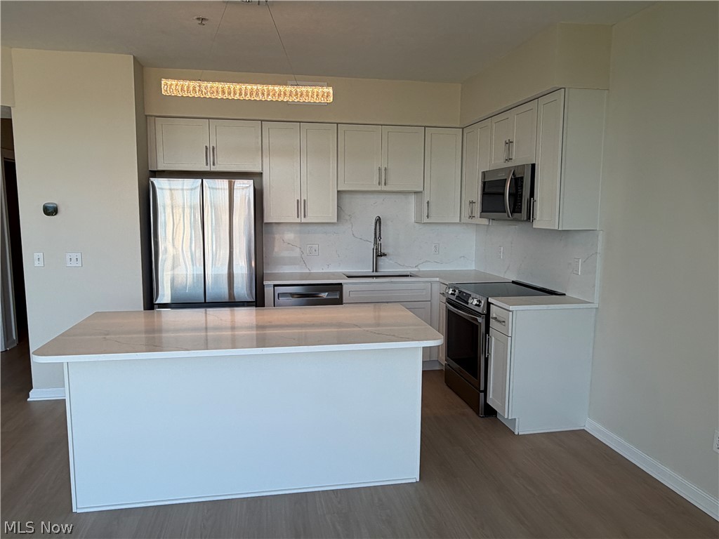 1237 Washington Avenue 809 Property Photo 10