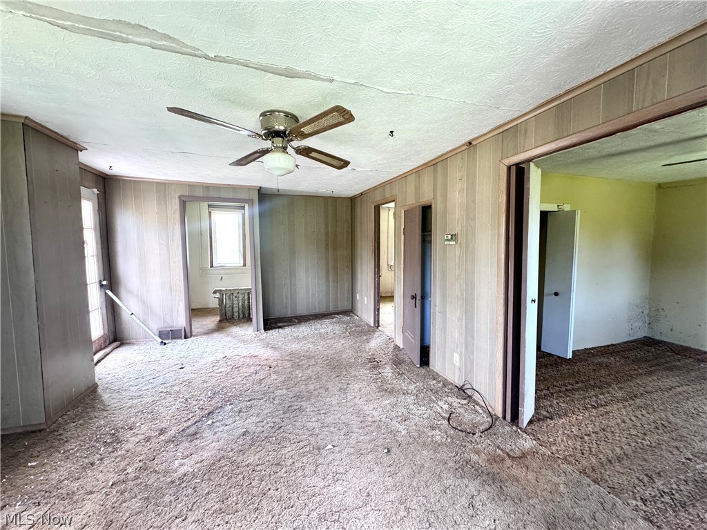 887-889 Colony Drive Property Photo 22