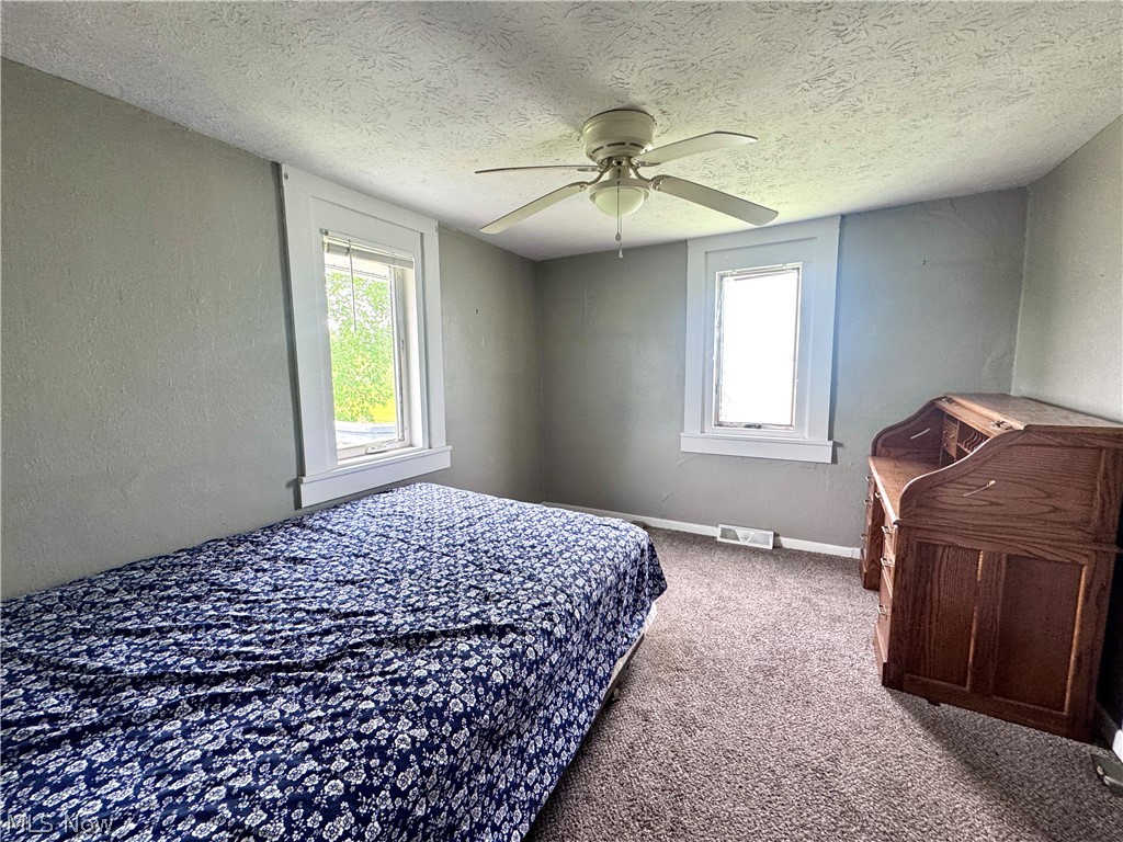 887-889 Colony Drive Property Photo 23