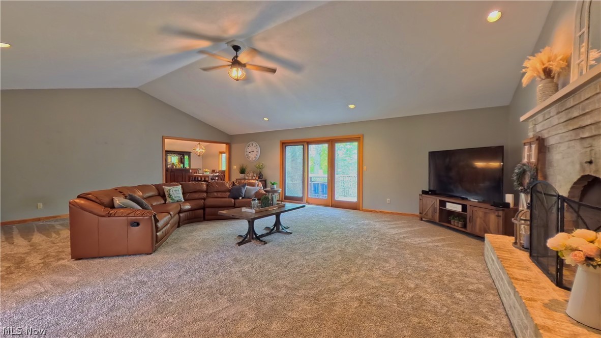 1751 Squaw Creek Drive Property Photo 5