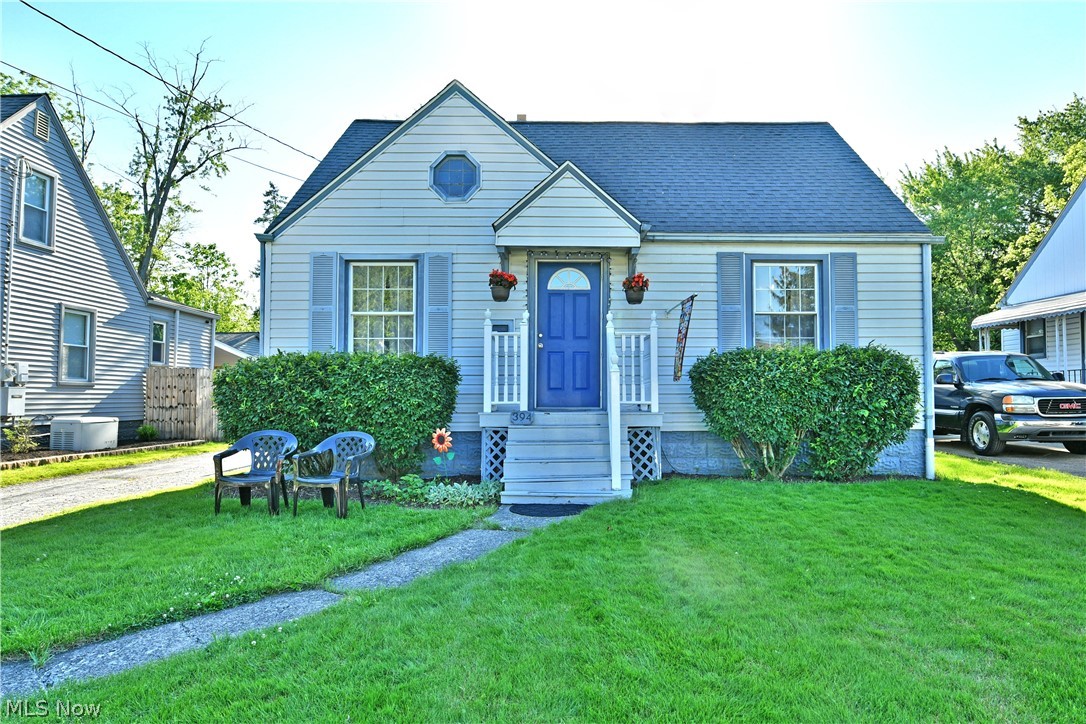 394 Meadowbrook Avenue SE Property Photo 1