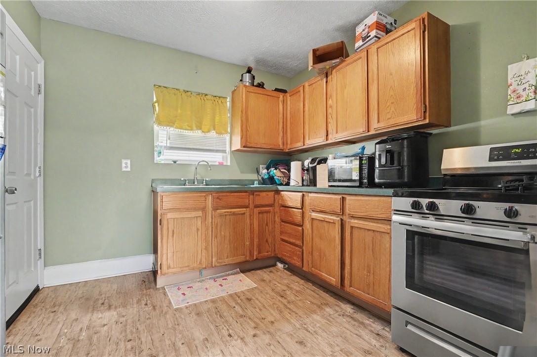 811 E Crosier Street Property Photo 3
