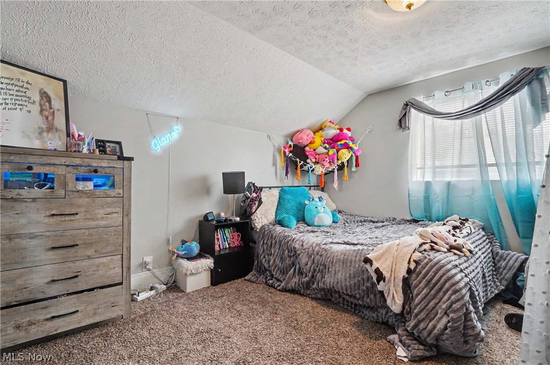 811 E Crosier Street Property Photo 14
