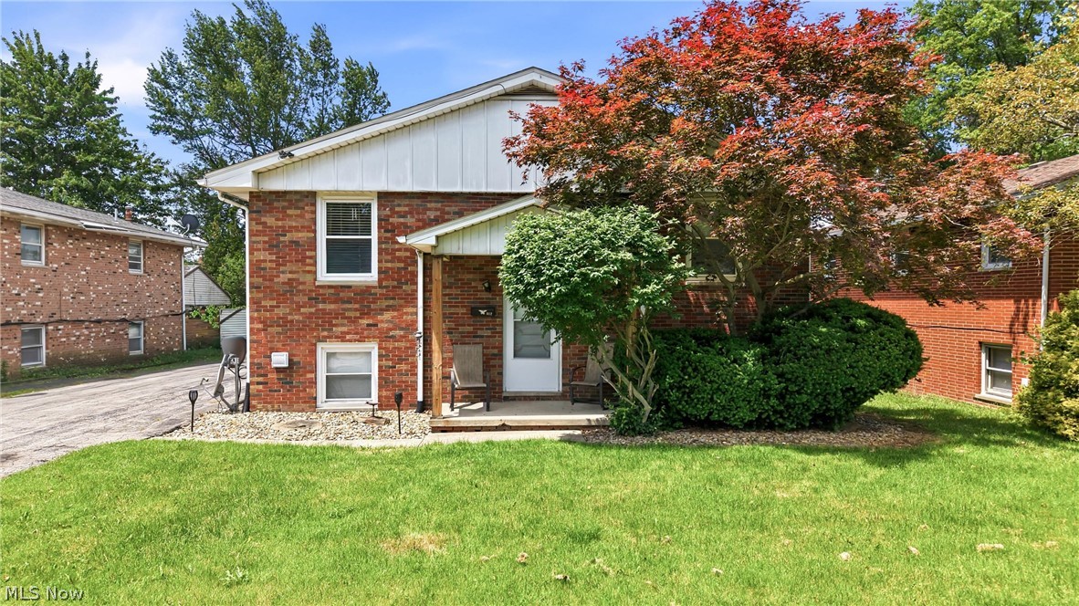 912 N Highland Avenue Property Photo 1
