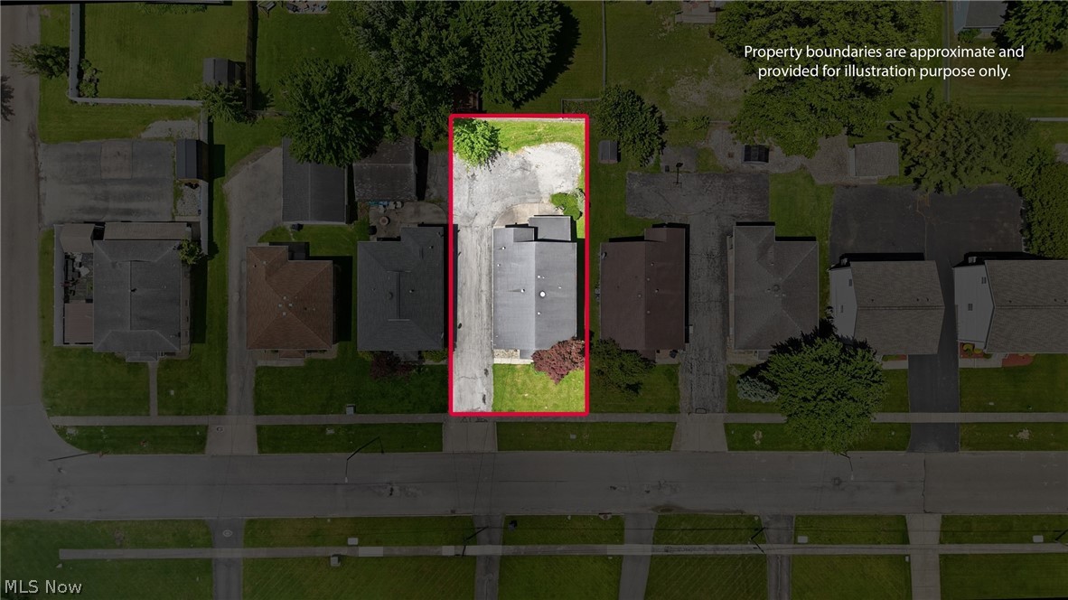 912 N Highland Avenue Property Photo 13