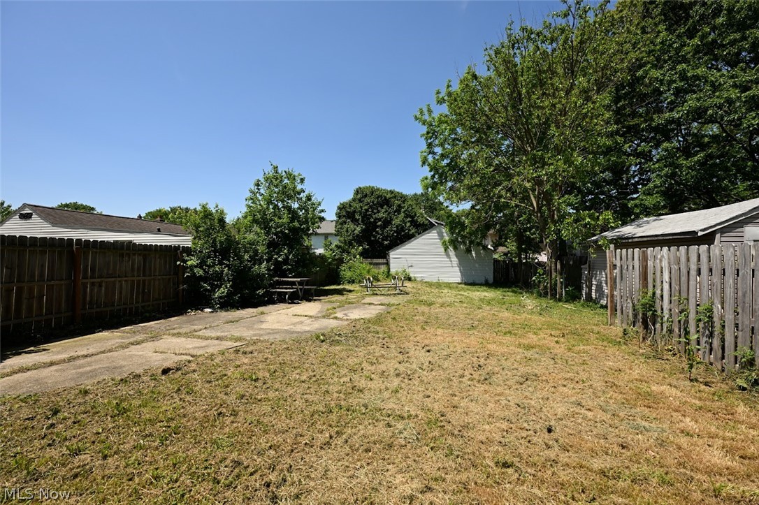 980 Neptune Avenue Property Photo 4
