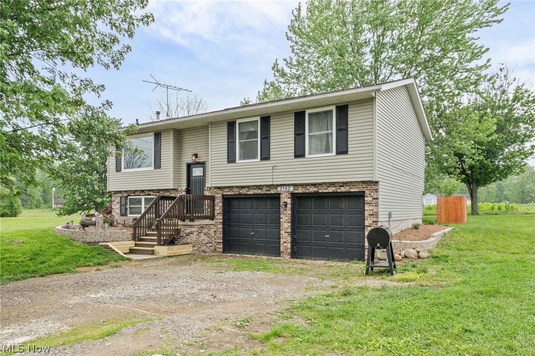 2142 Tarragon Drive Property Photo 1